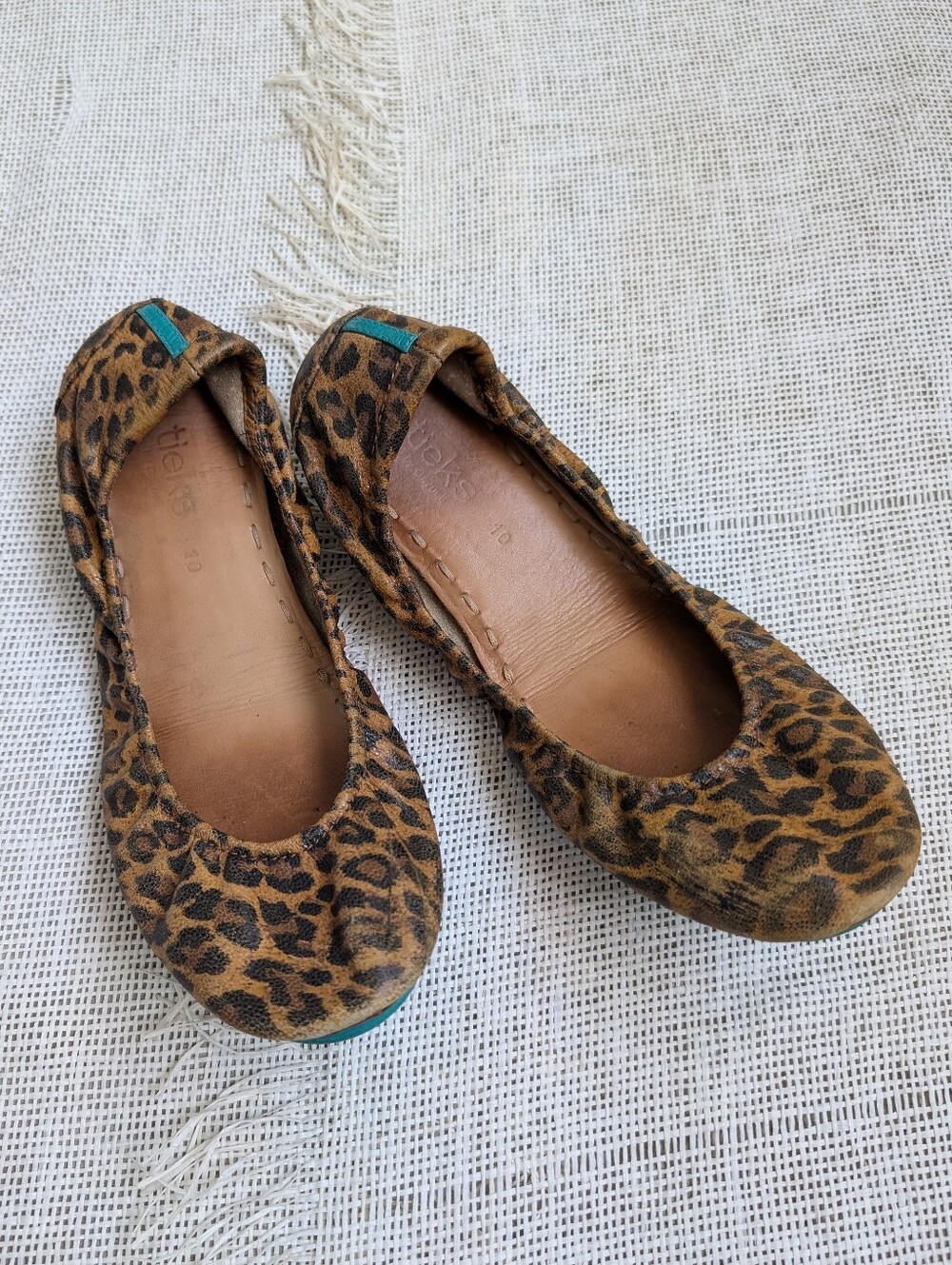 Tieks Leopard Print Ballet Flat with Teal Sole Sz 10